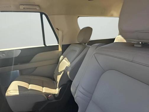 OCEAN DRIVE BLUE METALLIC 2022 Lincoln Navigator L Reserve