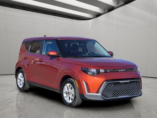 Mars Orange 2024 Kia Soul LX
