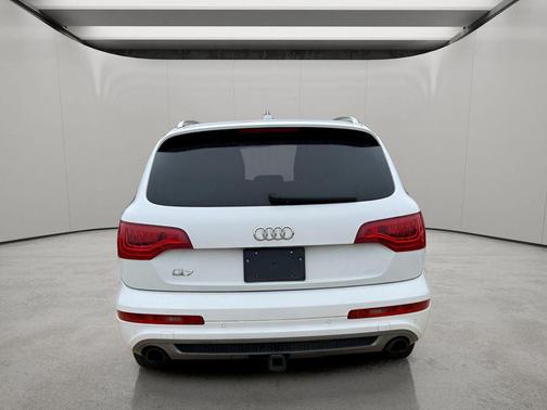 Glacier White Metallic 2013 Audi Q7 3.0T S line Prestige