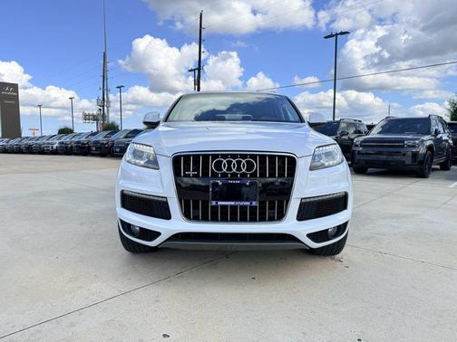 Glacier White Metallic 2013 Audi Q7 3.0T S line Prestige