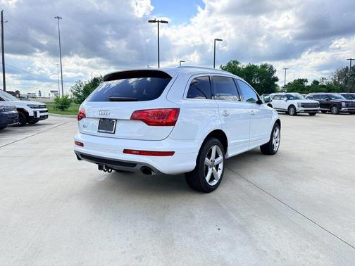 Glacier White Metallic 2013 Audi Q7 3.0T S line Prestige