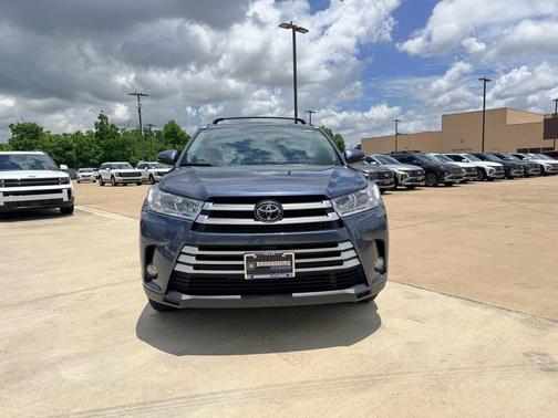 Shoreline Blue Pearl 2019 Toyota Highlander XLE