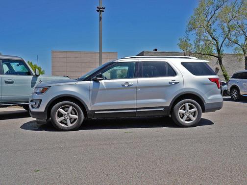 INGOT SILVER METALLIC 2016 Ford Explorer XLT