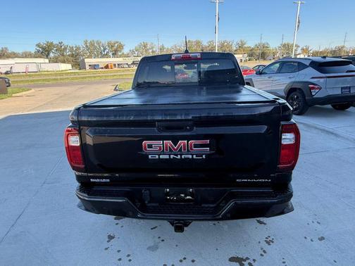 2023 GMC Canyon Denali