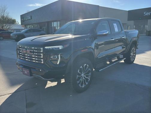 2023 GMC Canyon Denali