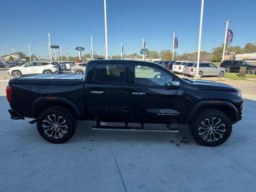 2023 GMC Canyon Denali