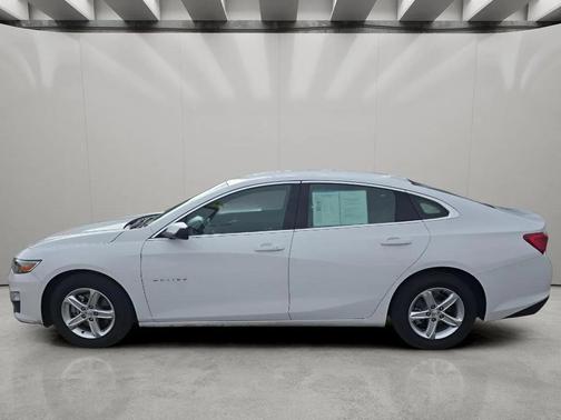 Summit White 2024 Chevrolet Malibu 1LS