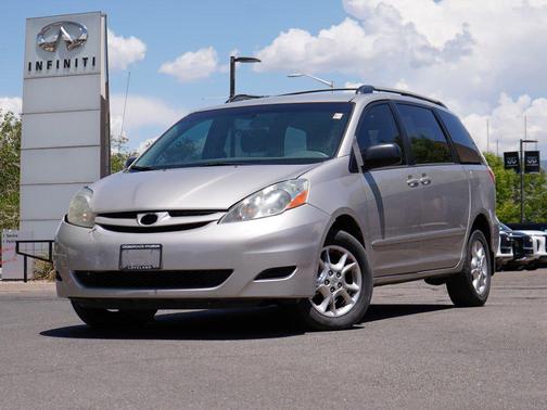 Silver Shadow Pearl 2006 Toyota Sienna LE