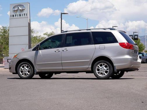 Silver Shadow Pearl 2006 Toyota Sienna LE