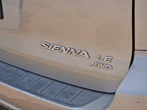 Silver Shadow Pearl 2006 Toyota Sienna LE