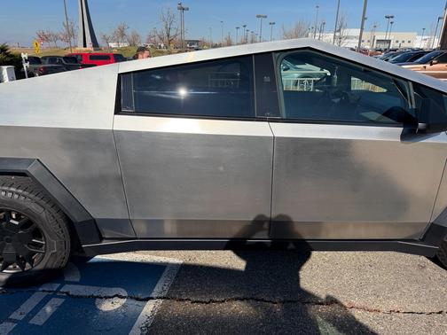 2024 Tesla Cybertruck All-Wheel Drive