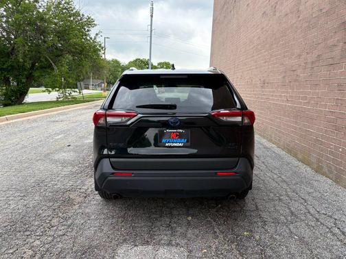 Midnight Black Metallic 2022 Toyota RAV4 Hybrid LE