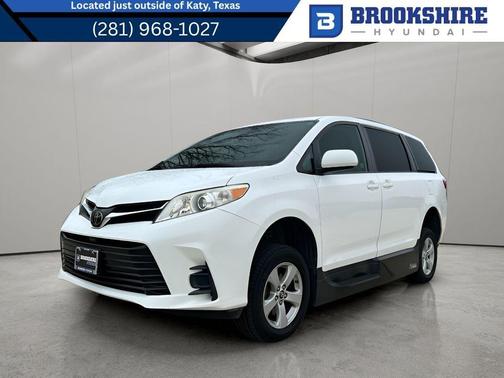 2020 Toyota Sienna LE