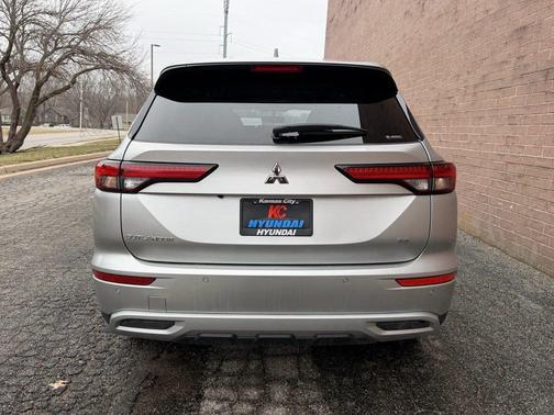 2024 Mitsubishi Outlander SE 2.5 S-AWC