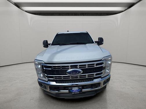 OXFORD WHITE 2024 Ford F-250 XLT