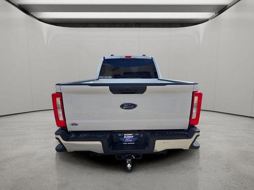 OXFORD WHITE 2024 Ford F-250 XLT
