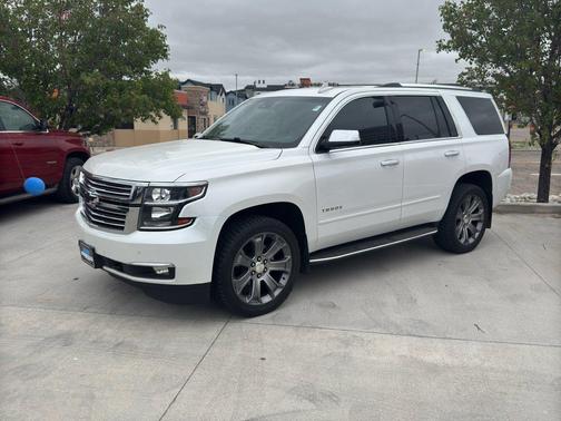 Iridescent Pearl Tricoat 2017 Chevrolet Tahoe Premier