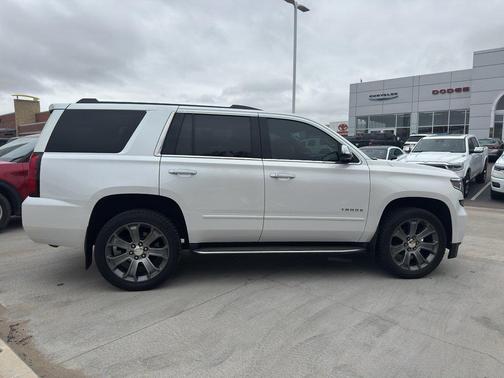 Iridescent Pearl Tricoat 2017 Chevrolet Tahoe Premier