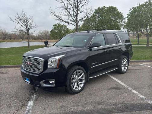 Onyx Black 2017 GMC Yukon Denali