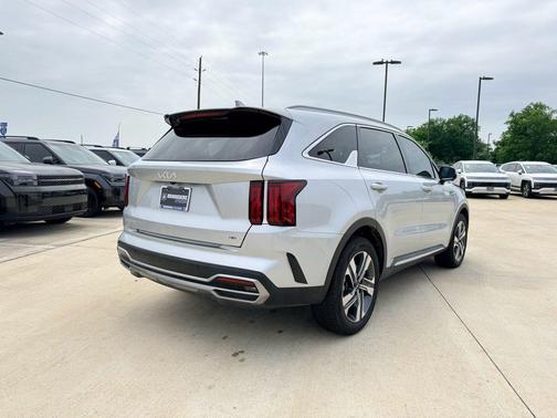 Silky Silver 2023 Kia Sorento Hybrid SX Prestige