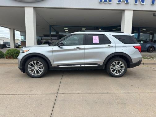 ICONIC SILVER METALLIC 2023 Ford Explorer XLT