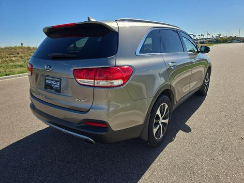 2016 Kia Sorento EX
