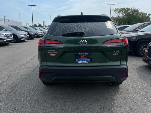 2024 Toyota Corolla Cross XLE
