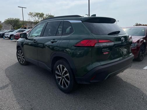 2024 Toyota Corolla Cross XLE