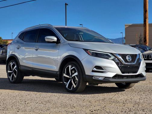 2022 Nissan Rogue Sport SL