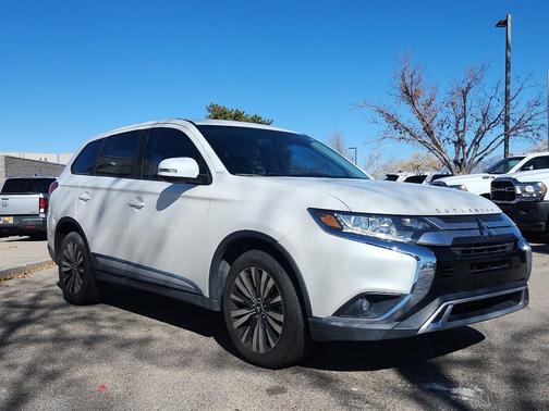 2019 Mitsubishi Outlander SE