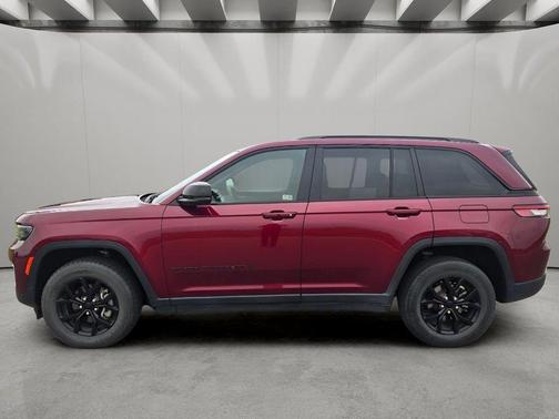 Velvet Red Pearlcoat 2024 Jeep Grand Cherokee Altitude