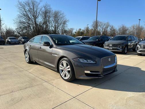 2016 Jaguar XJ XJL Portfolio