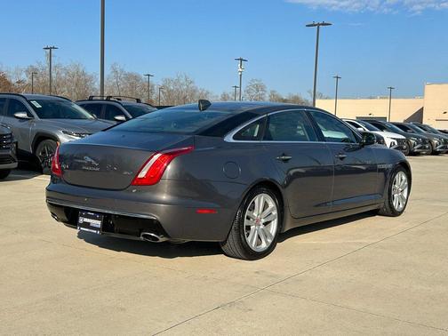 2016 Jaguar XJ XJL Portfolio
