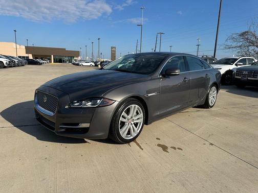 2016 Jaguar XJ XJL Portfolio