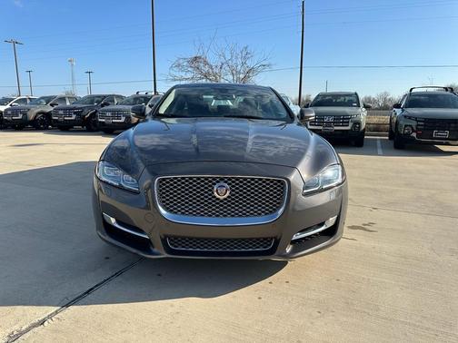 2016 Jaguar XJ XJL Portfolio