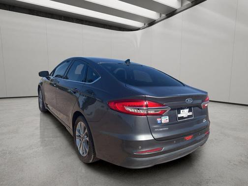 MAGNETIC METALLIC 2019 Ford Fusion SE