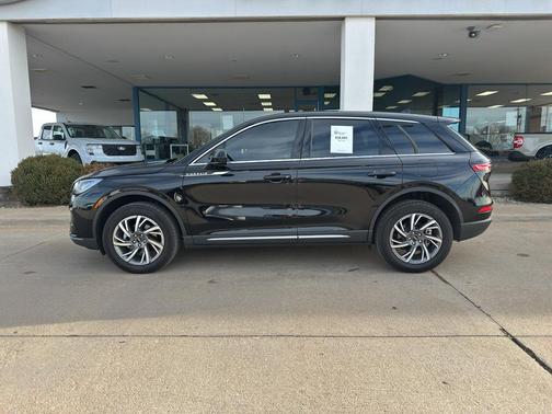 2025 Lincoln Corsair Premiere