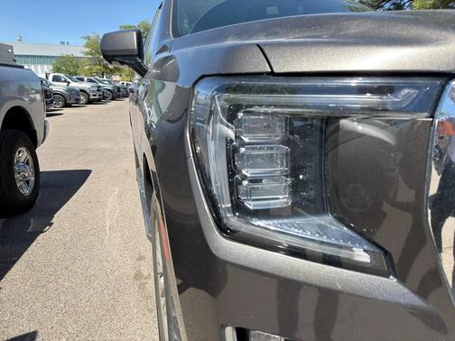 Smokey Quartz Metallic 2021 GMC Yukon SLE