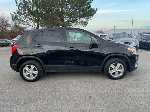 2022 Chevrolet Trax LS