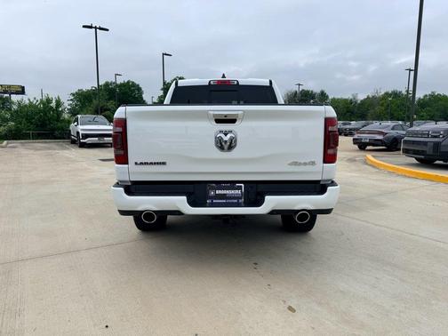 Bright White Clearcoat 2021 RAM 1500 Laramie
