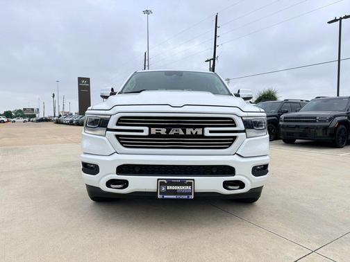Bright White Clearcoat 2021 RAM 1500 Laramie