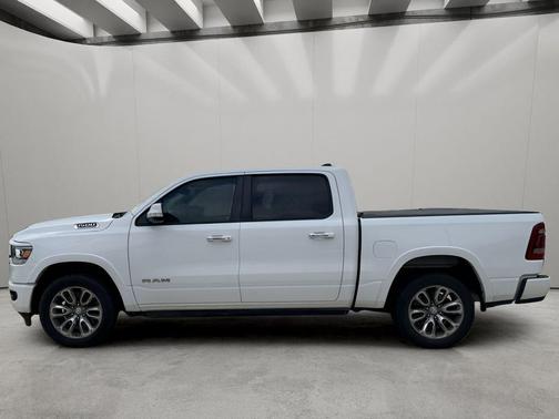 Bright White Clearcoat 2021 RAM 1500 Laramie
