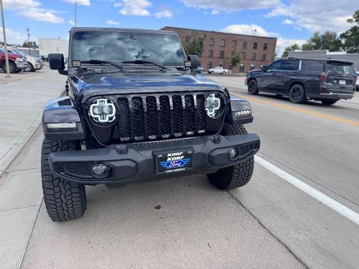 2023 Jeep Gladiator Willys 4x4