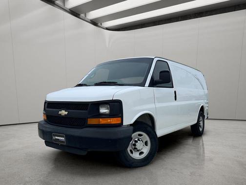 Summit White 2016 Chevrolet Express 2500 Work Van