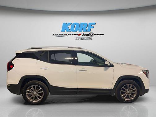 2023 GMC Terrain SLT