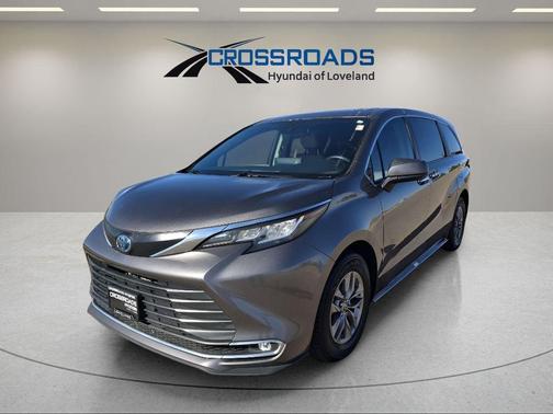 2022 Toyota Sienna XLE