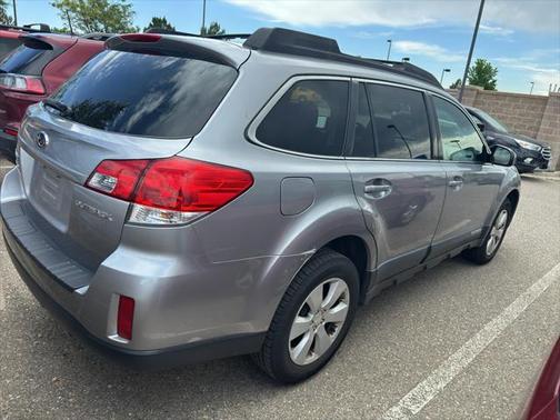 2010 Subaru Outback 2.5 i Premium