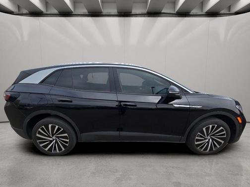 Deep Black Pearl 2023 Volkswagen ID.4 Pro S Plus