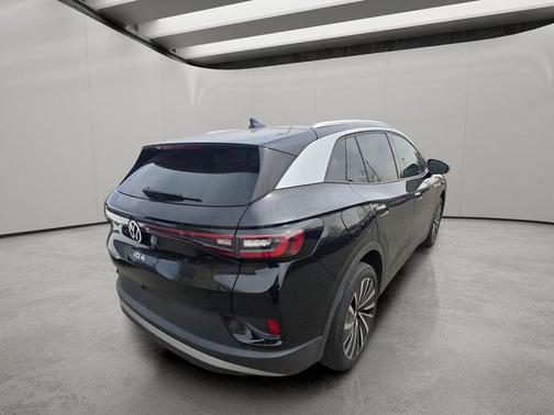 Deep Black Pearl 2023 Volkswagen ID.4 Pro S Plus