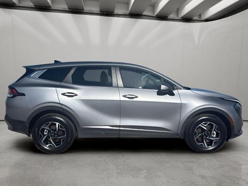 Steel Gray 2025 Kia Sportage LX